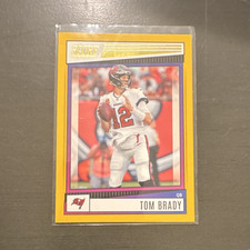 Panini 2022 Score Tom Brady Gold Parallel #68 Tampa Bay Buccaneers
