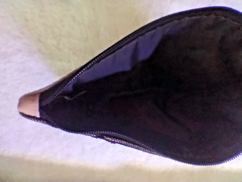 Pre-Owned IPSY Lingerie Lace Pink/Black Bag, 5"x7". Free Shipping! - Image 4 of 4