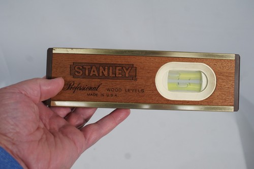 Stanley Executive Advertising Wood and Brass Level  9" - Picture 7 of 7