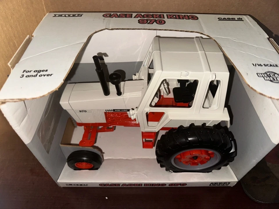 Ertl 1/16 Case Agri King 970 Tractor #4279 #250* Vintage - Image 2 of 2