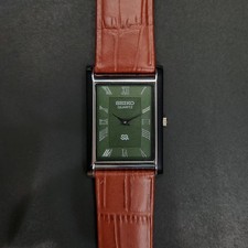 Vintage Seiko Slim Quartz Men's Wrist Watch - Comes With New Battery New Band
