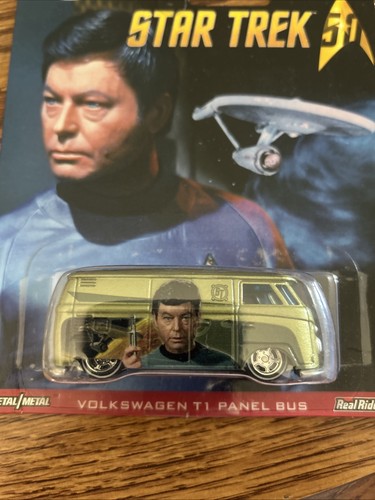 Hot Wheels 2016 Pop Culture Star Trek 50th Volkswagen T1 Panal Bus Real/Riders - Picture 2 of 6