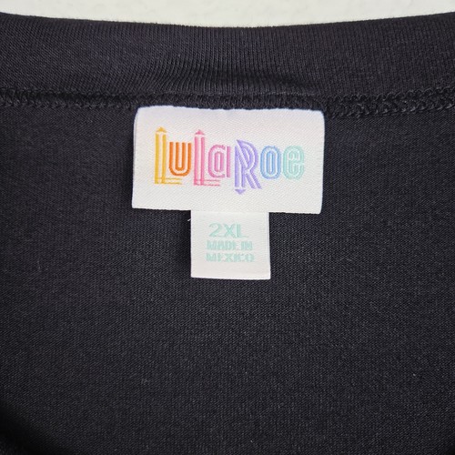 Lularoe Liv T-Shirt 2XL Black LOVE Heart Arrow Short Sleeve Stretch Round Neck - Picture 3 of 5