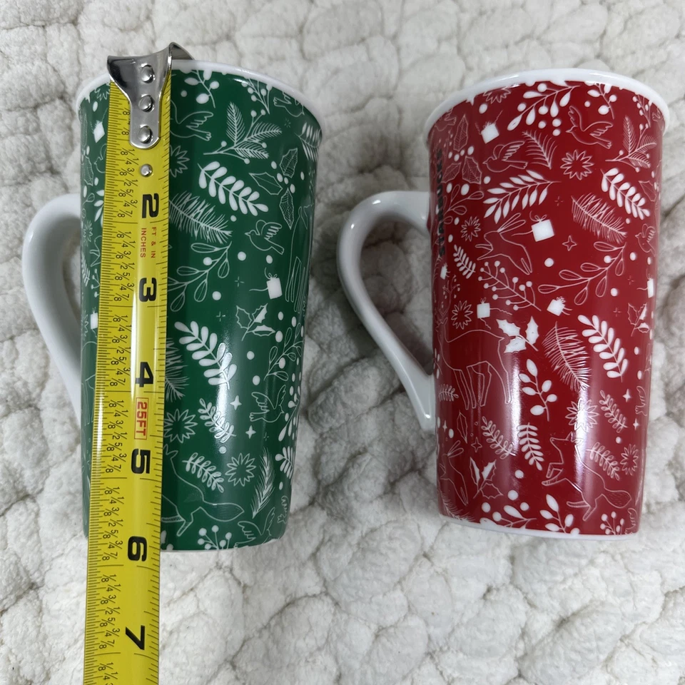 Par de tazas de café Starbucks 2019 tazas de té altas rojas y verdes patrón navideño Foto 2 de 4