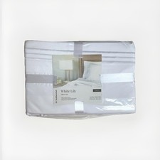 NEW The Bed Sheet Club Sheet Set Twin XL White Lily 1800 Thread Ct Deep Pockets