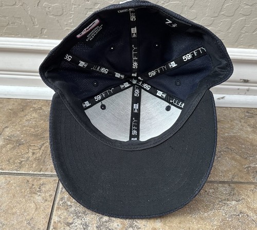 Boston Red Sox New Era 39THIRTY Performance Apparel 7 3/8 - Picture 4 of 8