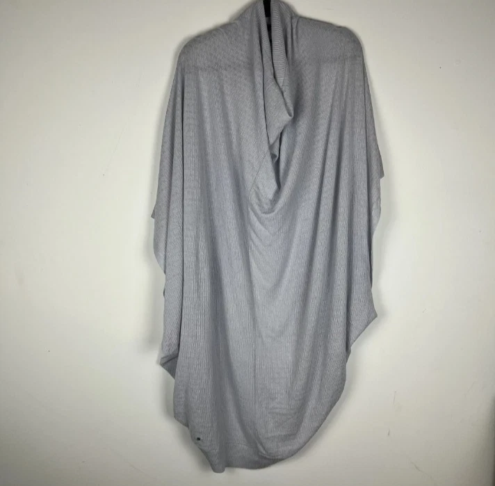 Lululemon Stillness Soft Wrap Grey Color SIFO/ALPW One Size Mgd - Image 2 of 4