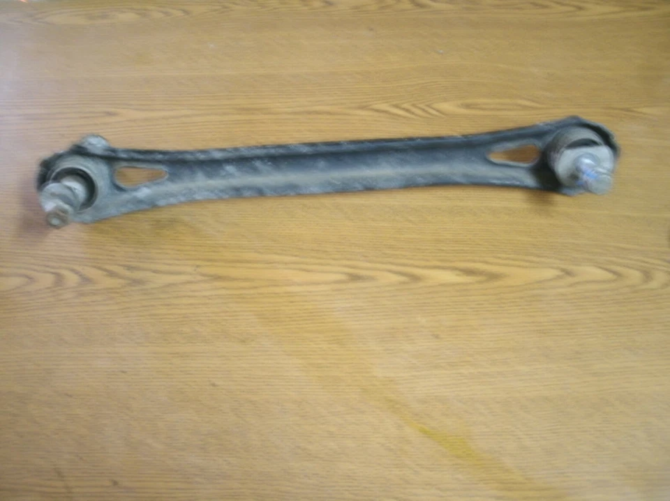 2014-2019 Cadillac CTS Right or Left Rear Lower Trailing Control Arm OEM - Image 4 of 4