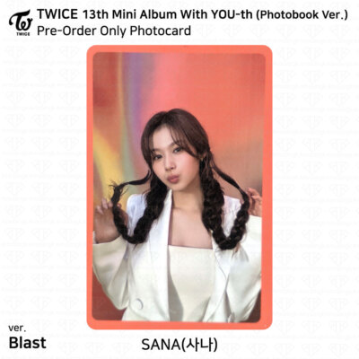 TWICE With You-th 13th Mini Album – Versione Standard Random (CD+Photobook+Photocard+Poster)