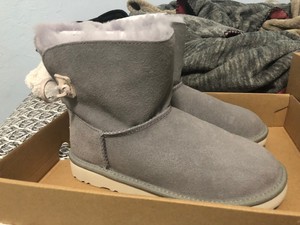 infant uggs size 4