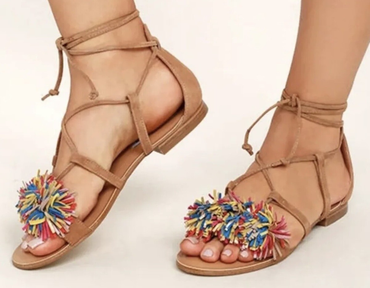 【Steve Madden】レザー☆Fringzy☆ふりふり・フリンジサンダル Steve Madden】フリンジサンダル - レンタルドレスのdressy