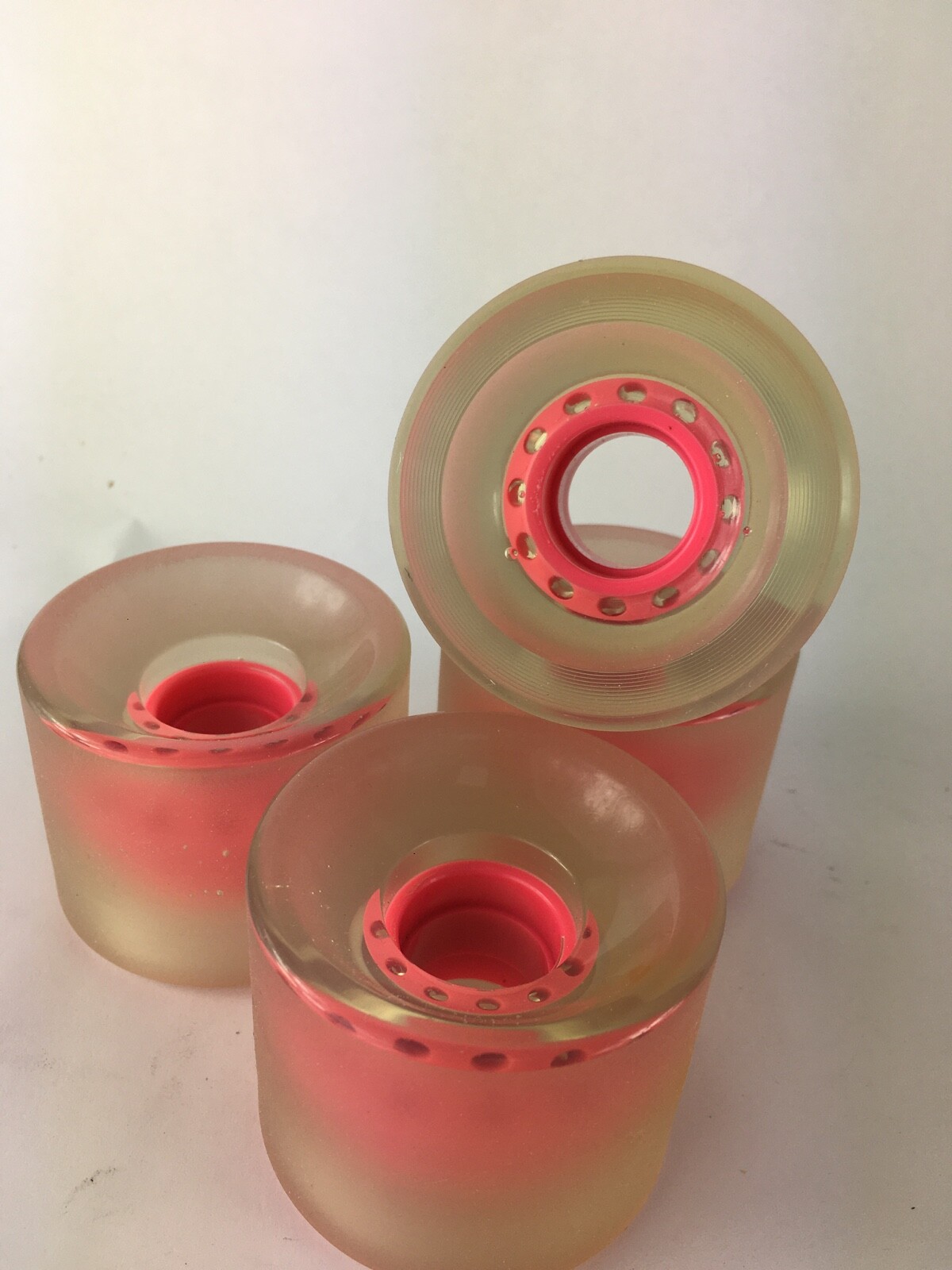 Cruiser CLEAR BRIGHT Pink CORE GUMMY Skateboard Wheels 82A 62 mm Stone