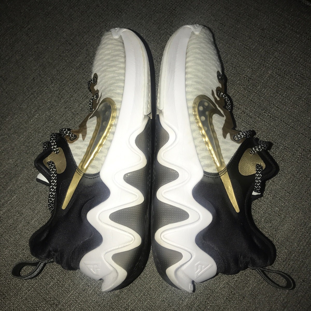 早い者勝ち！GIANNIS IMMORTALITY 30.0㎝ Nike Giannis Immortality Championship White Gold Basketball