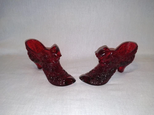 Vintage Fenton Ruby Red Daisy & Button Design Glass Shoe Slipper 5.5" Set Of 2