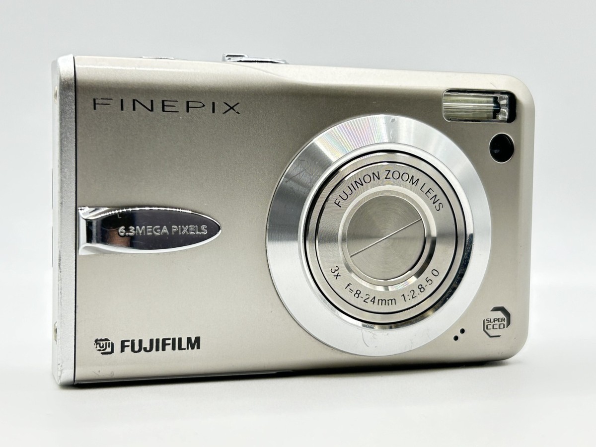 Excellent] Fujifilm FinePix F30 Compact Digital Camera 6.3MP