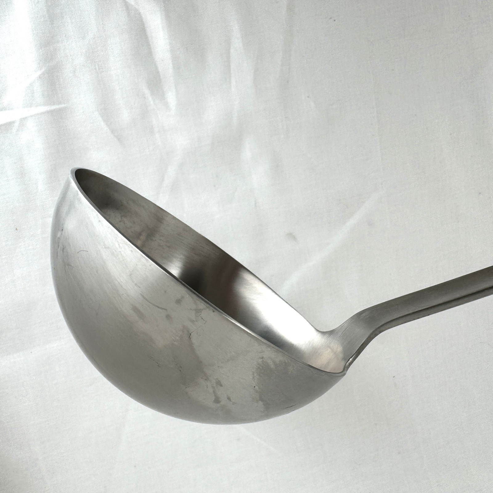 AMCO Ladle w Hook 16" Stainless Steel 8 oz Rust-Proof