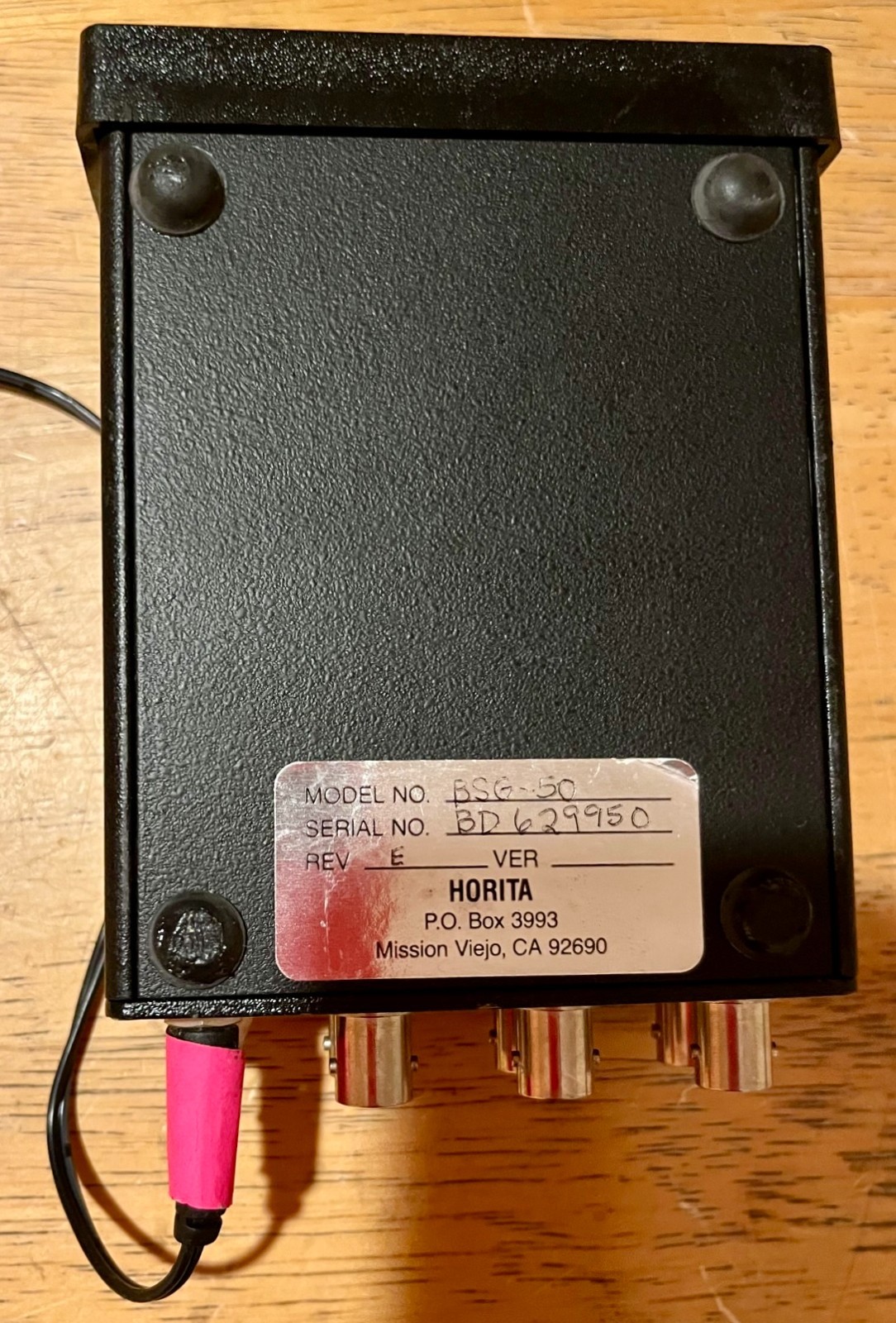 Horita BSG-50 Multi Output Blackburst/Sync Generator w/ AC Power Adapter Supply