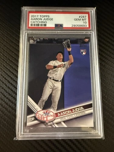 2017 Topps - Aaron Judge #287 Fielding (RC) - PSA 10