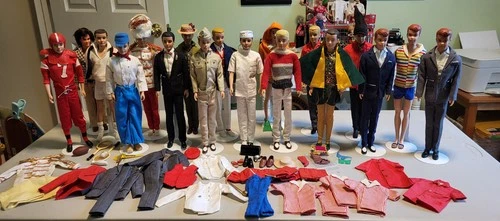HUGE LOT Vintage Barbie KEN ALLAN Dolls Dressed  Dreamboat Doctor Army Football+