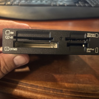 Dell OptiPlex Precision 19-Way Media and Flash Card Reader 0W816M