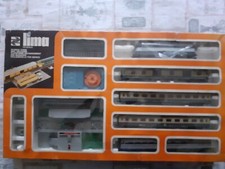 Lima treno rapido ferrovie dello stato trainato da una E 444 lima made in Cina