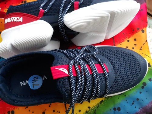 Gorgeous NAUTICA Navy Red White LOGO Women Size 7.5 Sneakers - Picture 3 of 6
