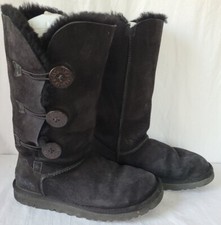 UGG Australia Bailey Button Triplet II Black Suede Boots Sheepskin Lined Size 7