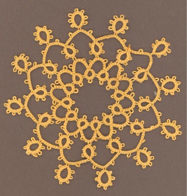 Tatting Tatted bud vase doily //snowflake gold size 20