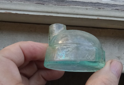 1865 J&IEM MONITOR INK BOTTLE JAMES & ISAAC MOORE WARREN,MA DOMED IGLOO TURTLE