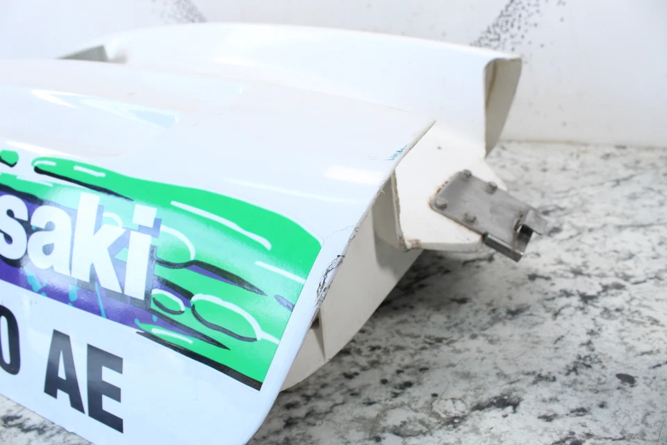 1995 KAWASAKI JET SKI 750 SX capô tampa de armazenamento compartimento 59456-3723-8C - Imagem 3 de 4