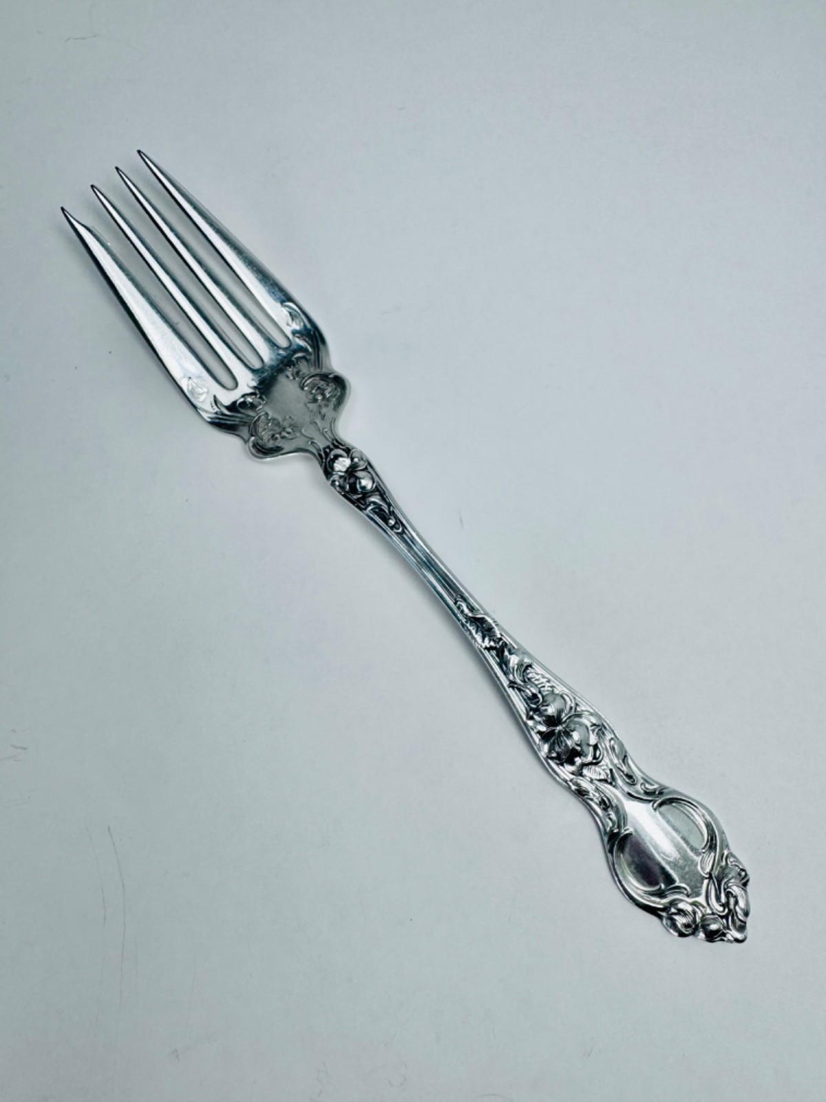 Violet By Wallace Sterling Silver YOUR CHOICE Flatware Art N