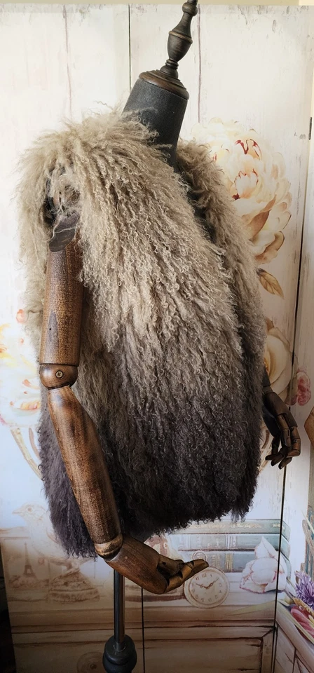 Michael Kors Real Mongolian Lamb Fur Vest L – Ombre Beige to Charcoal Luxury - Image 4 of 4