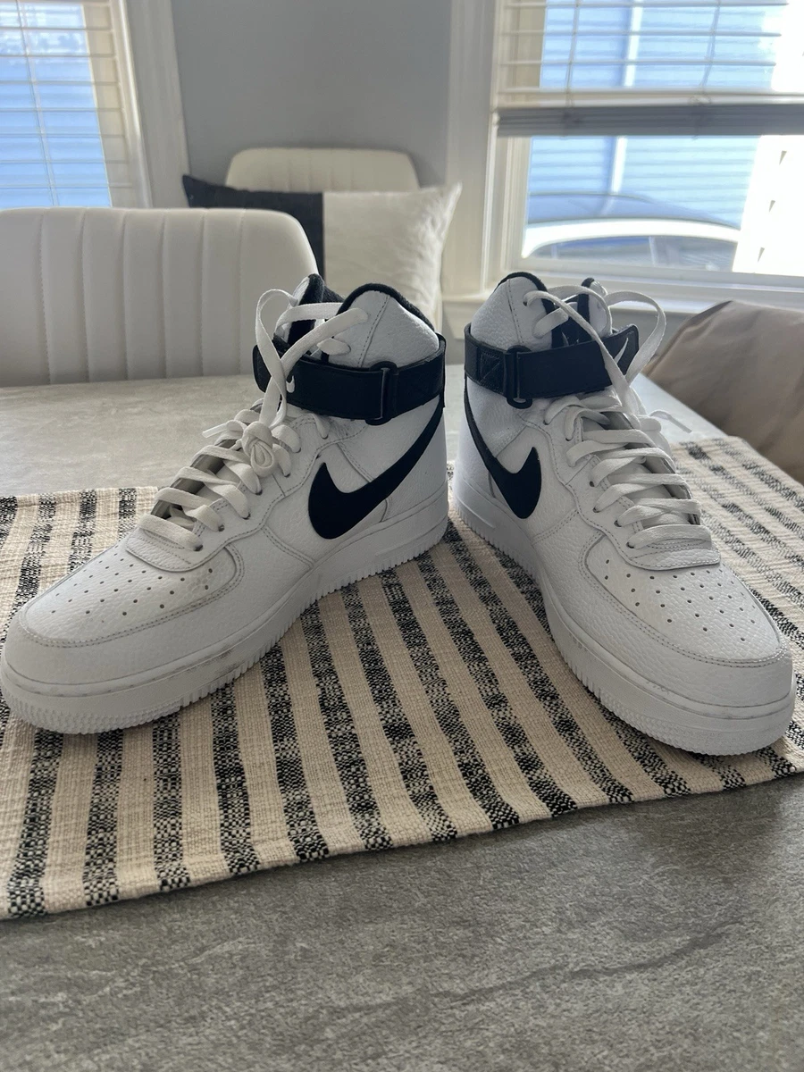 Preços baixos em Nike Air Force 1 Mid Black | eBay