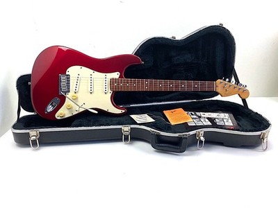 Fender American Standard Stratocaster   USA 1997   Candy Apple Red   RW  