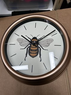 Bumble Bee Clock 20cm Wall Clock