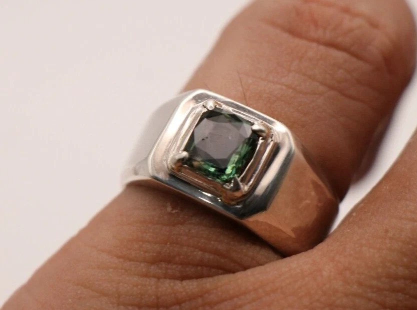 Anillo de zafiro verde natural para hombre joyería de plata de ley 925 corte cojín tono Foto 4 de 4