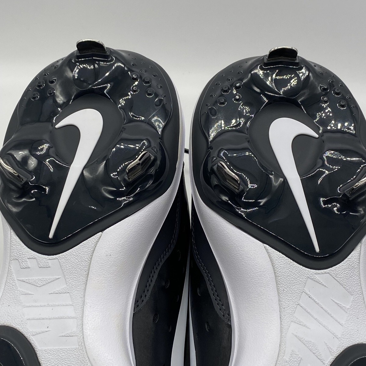 Nike Alpha Huarache Varsity 4 Low Metal Baseball Cleats 