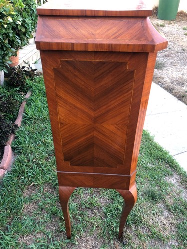 Vintage inlaid Secretariat Desk - Picture 5 of 11