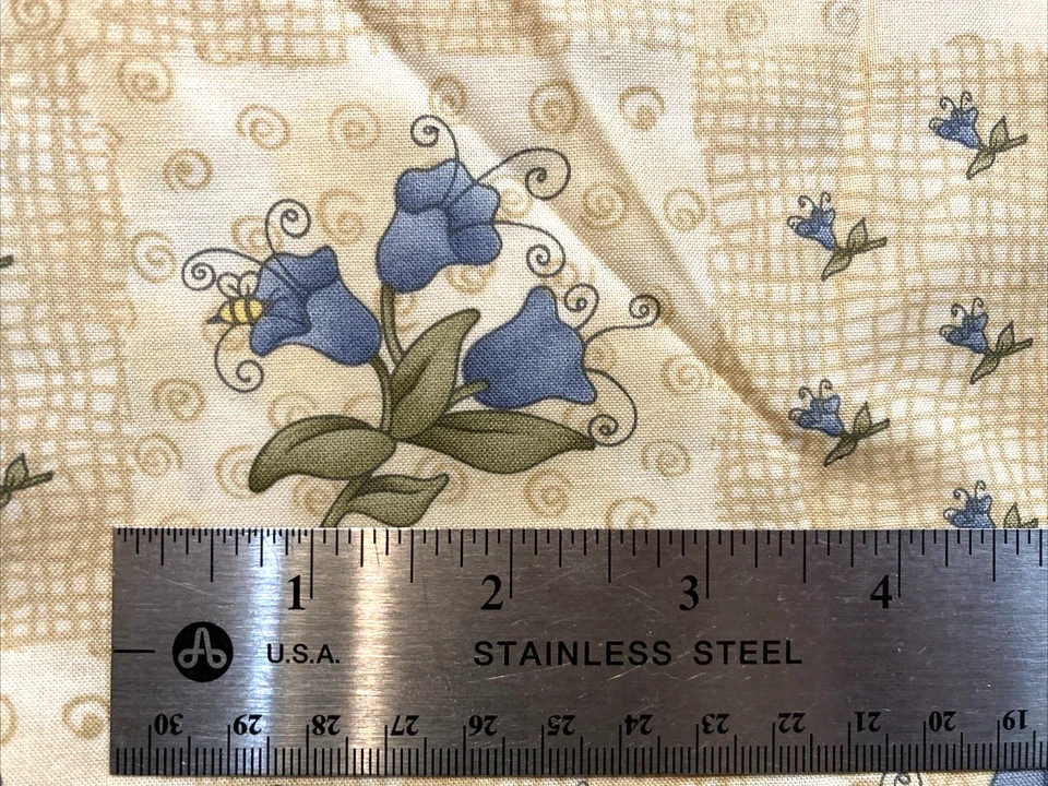 De Colección Debbie Mumm Tela Federal Azul Flores en Lt Bronceado Cuadrados 2Y x 44"W SSI Foto 2 de 3