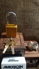 ONE American Series A1106 1-1/2" Aluminum Body YELLOW Padlock   shackle 1 1/2