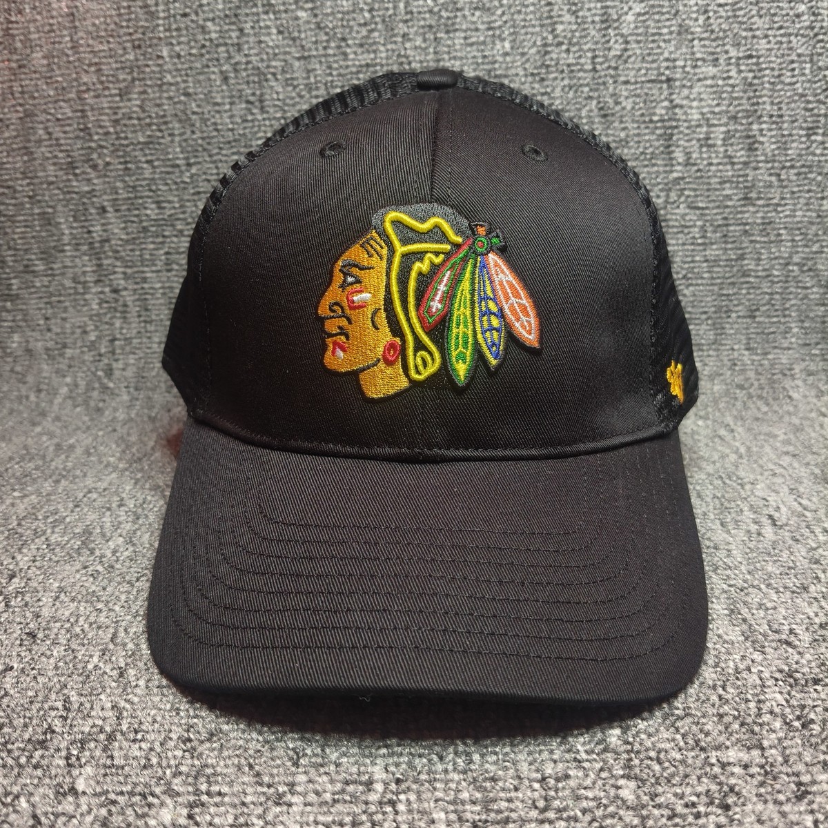 '47 Brand Chicago Blackhawks NHL Trucker Hat Snapback Cap Black Green Underbrim