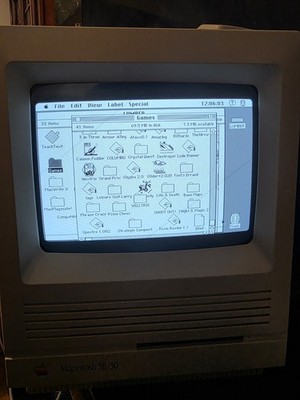 Ultra-Rare Apple Macintosh SE/30 (1991)– Complete Vintage Set