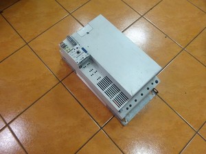 Lenze 8400 E84AVSCE3034VX0 Wechselrichter 1 Stück