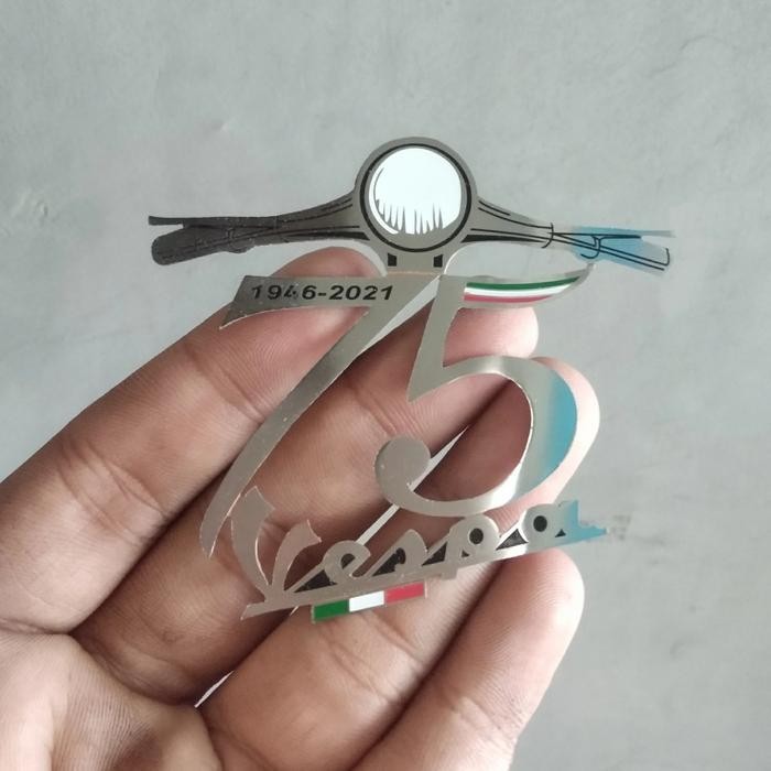 Vintage vespa emblem 75th vespa Italy flag engraving stainless logo badge LG266
