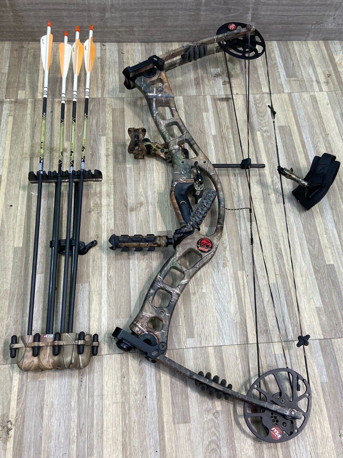 Hoyt: ProHawk, Compound Bow - Right-Handed, 27-30", 40-50lb