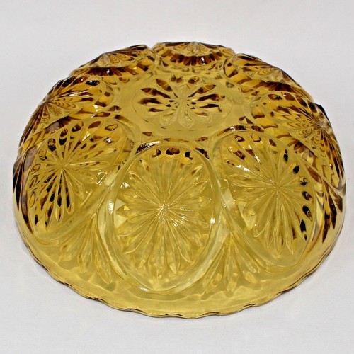 Anchor Hocking Medallion Honey Gold Glass Serving Bowl Amber Star Cameo