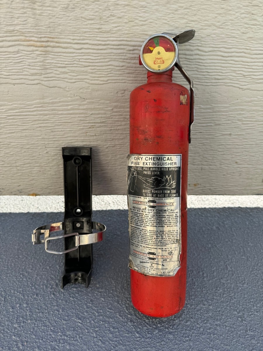 1971 American LaFrance Fire Extinguisher Model 275R-5 Dry Chemical
