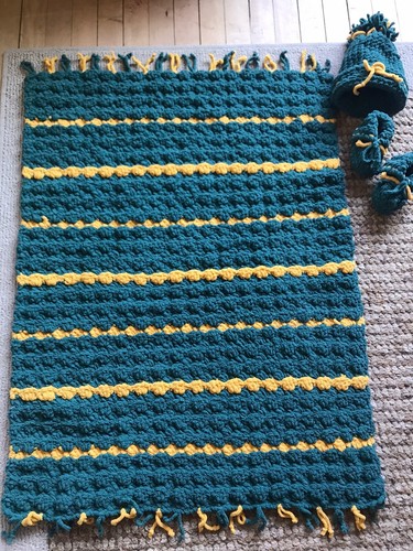 Crocheted Baby Blanket / Rug - Hat 