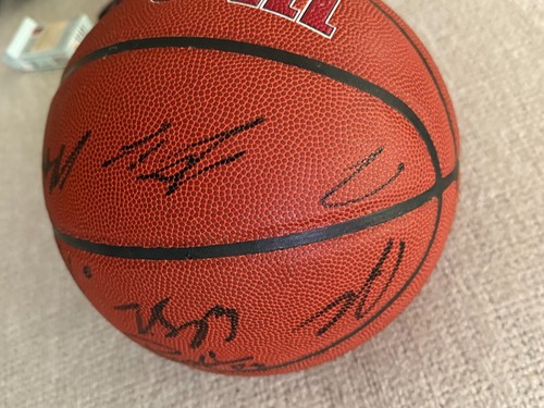 NBA Miami Heat Basketball Autographed (2023 Roster) - Picture 8 of 10