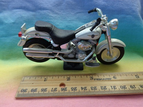 Vintage Harley Davidson Maisto White - as is - Picture 5 of 6